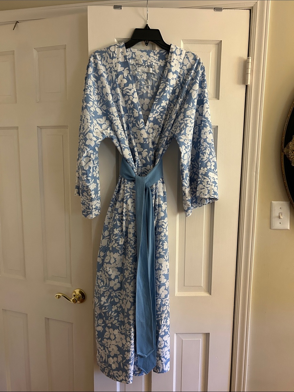 LAKE pajamas Light Blue Floral Cotton Bath Robe with Tie Belt - Women's Large